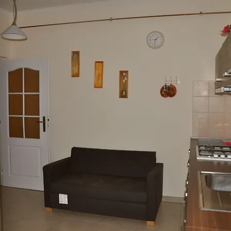 No. 40 Stara Louka 20 *