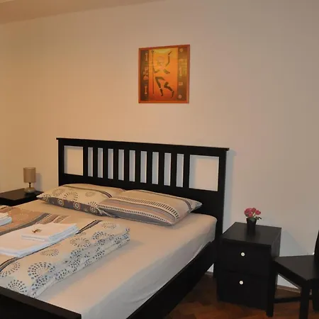 No. 40 Stara Louka 20 * Karlovy Vary